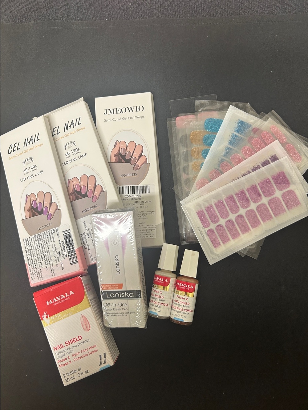 Nail bundle: Nail conditioner and Nails